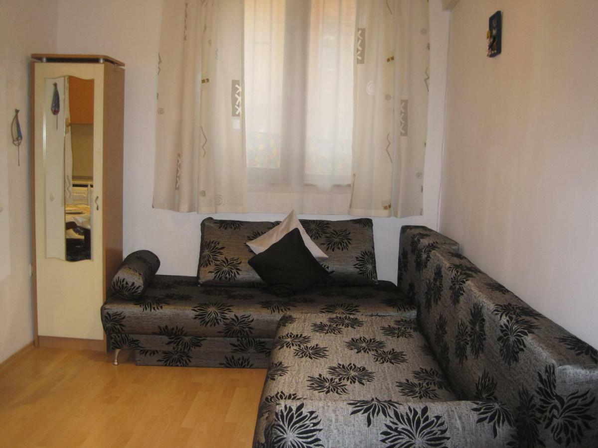 Apartment Nadejda Warna Exterior foto